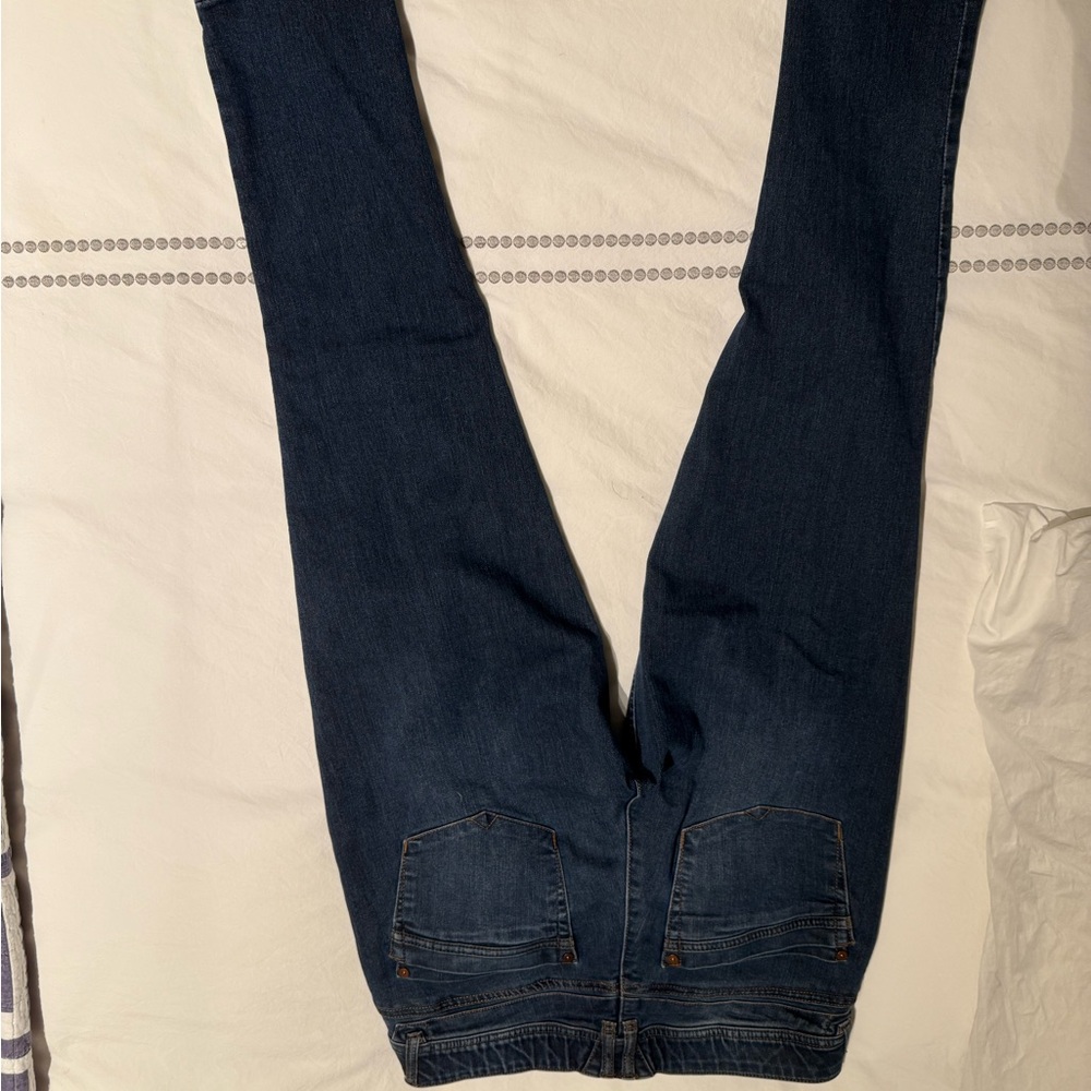 Democracy Ab Technology high waist skinny blue jean
Size 8 - Picture 4 of 10